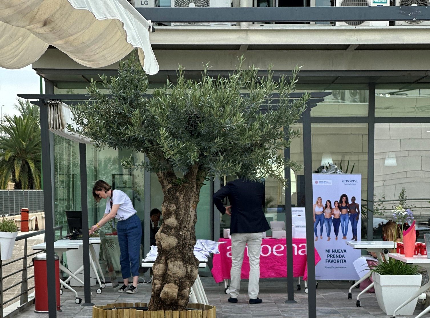 Fotoexterior photo MAGAZINE CORPORATE EVENTS - OCTOBER 2023