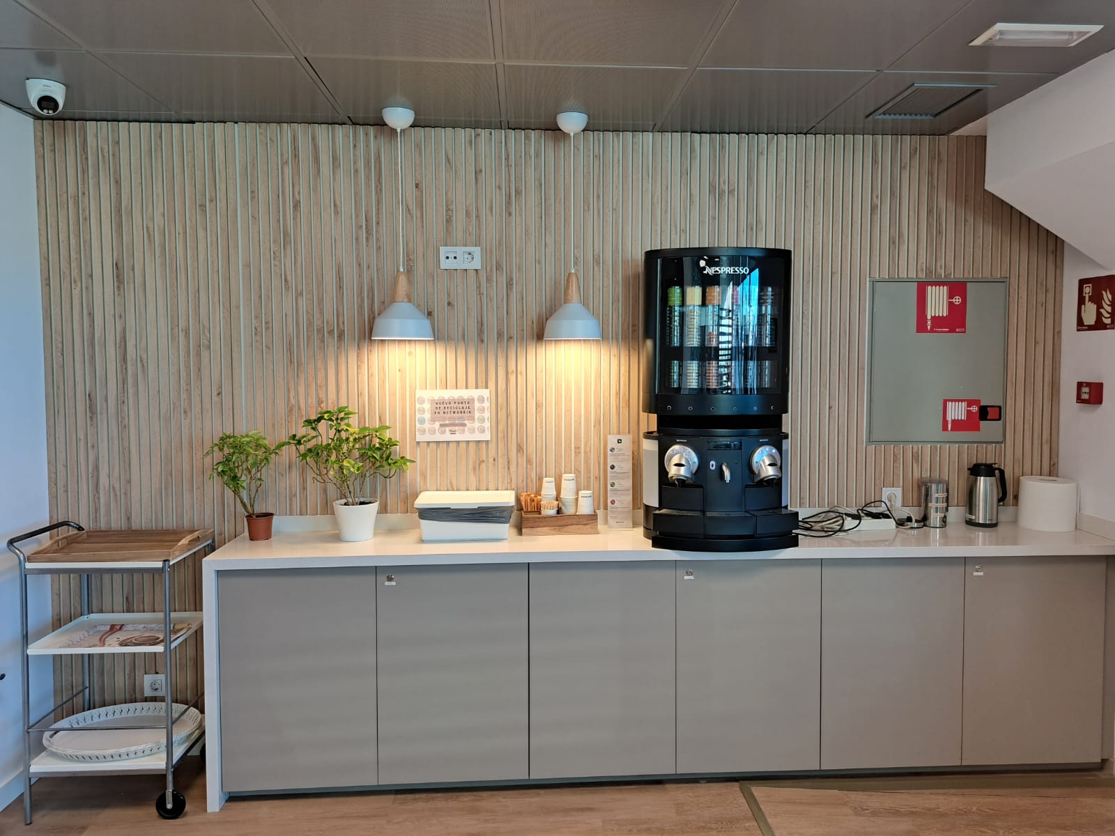 Office comedor photo image