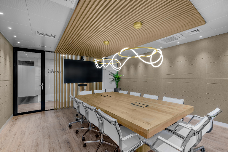 Torre Picasso Meeting Room