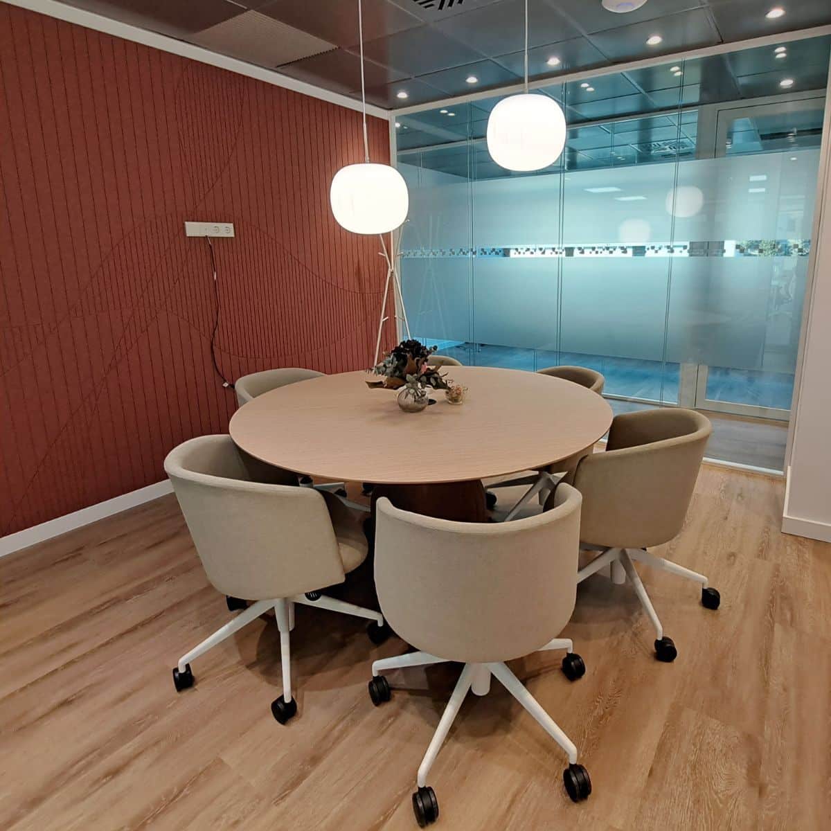 WEB SALAS 8211 COLLSEROLA photo image